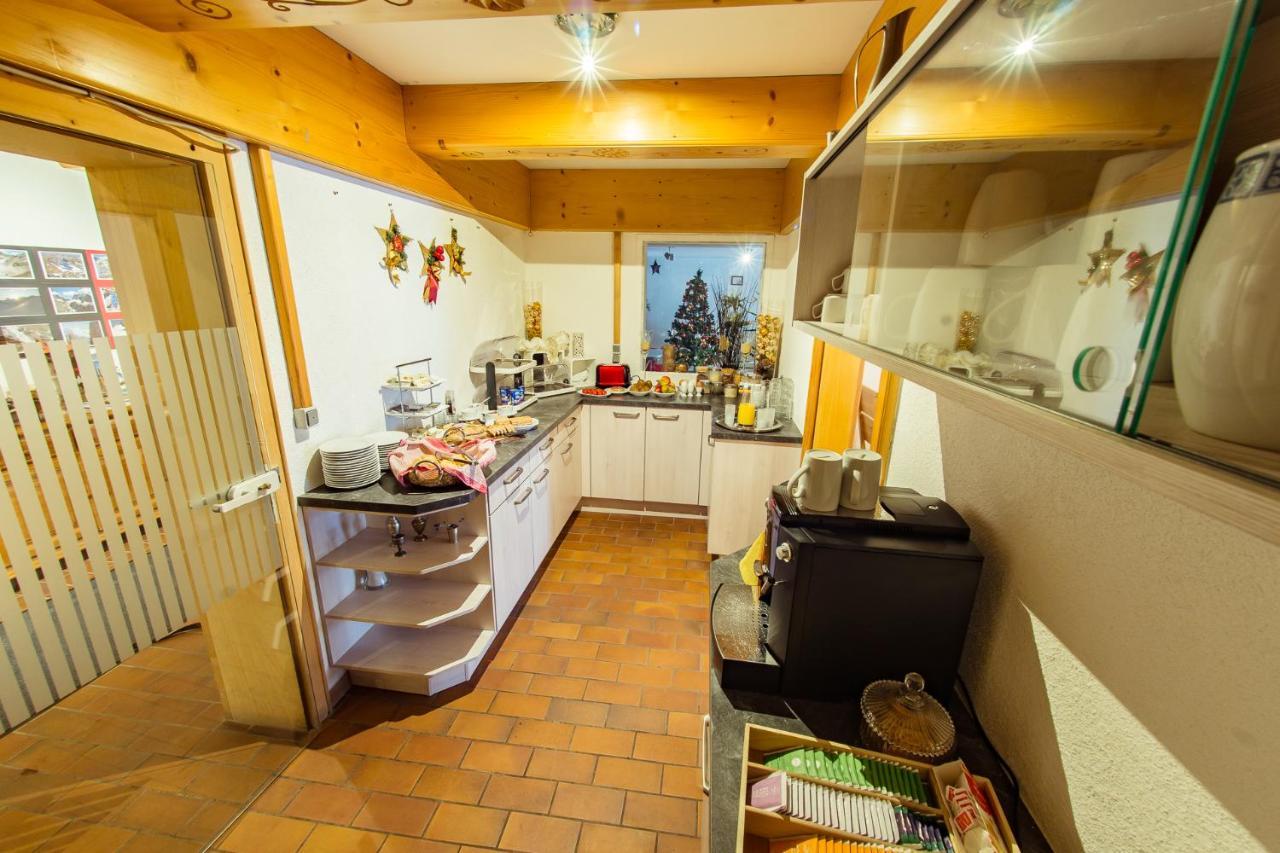 Europa Pension Tirol Fließ Buitenkant foto