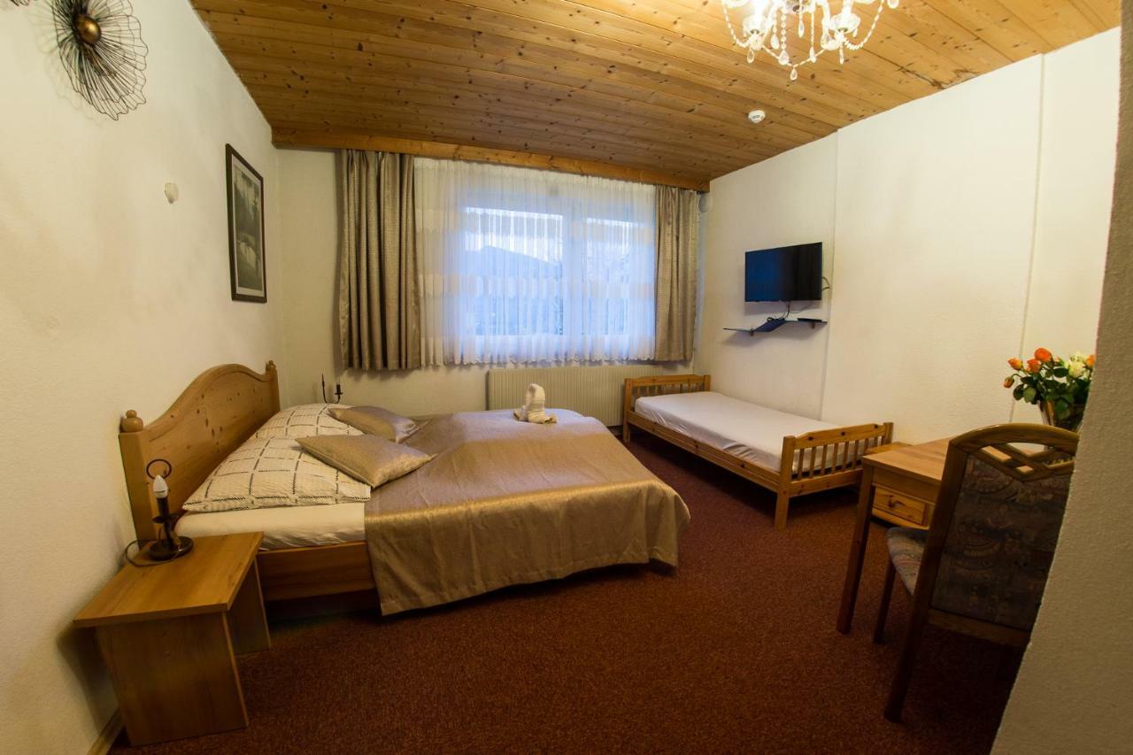Europa Pension Tirol Fließ Buitenkant foto
