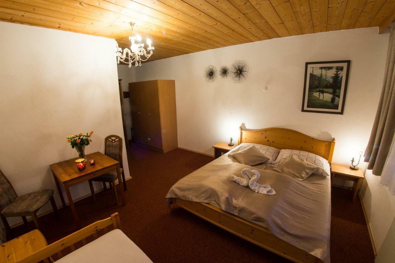 Europa Pension Tirol Fließ Buitenkant foto