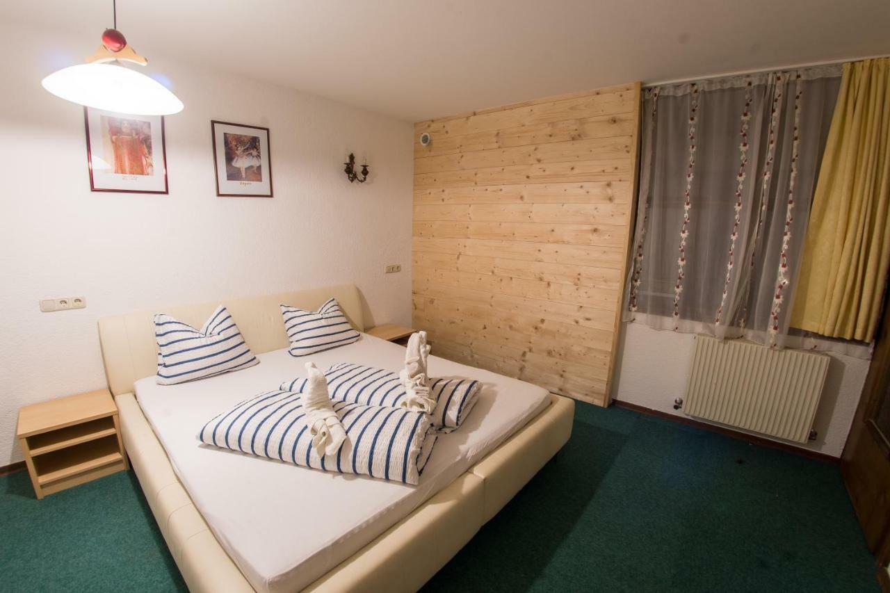 Europa Pension Tirol Fließ Buitenkant foto
